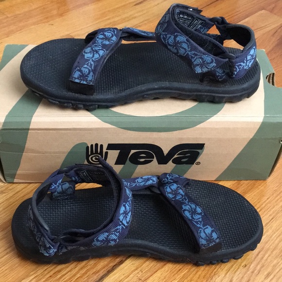 Sz 9 Teva storm sandals. Blue Hawaii print - Picture 8 of 8